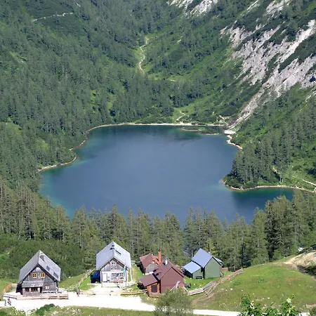 Laerchenhuette Tauplitzalm