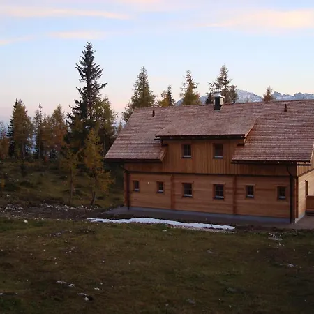 Laerchenhuette Apartment Tauplitzalm