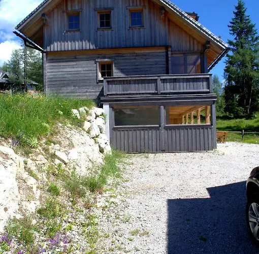 شقة Laerchenhuette Tauplitzalm