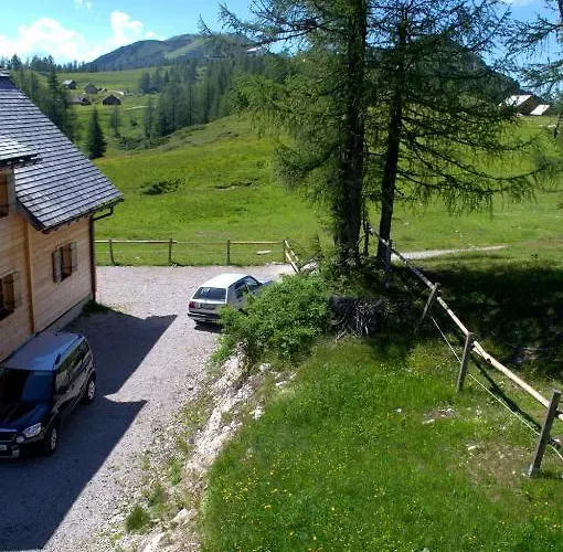 شقة Laerchenhuette Tauplitzalm